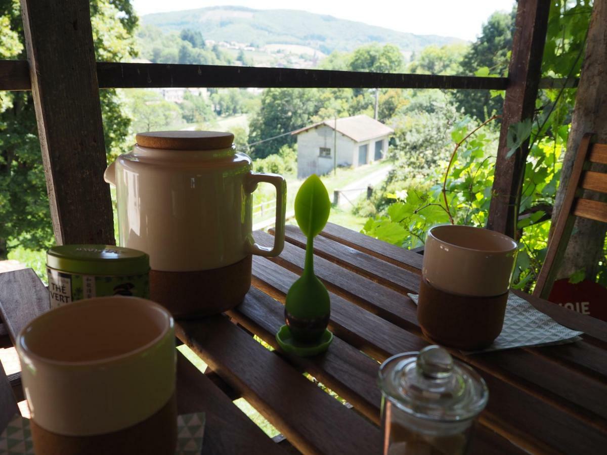 Le Chatel En Beaujolais Valsonne Exterior foto